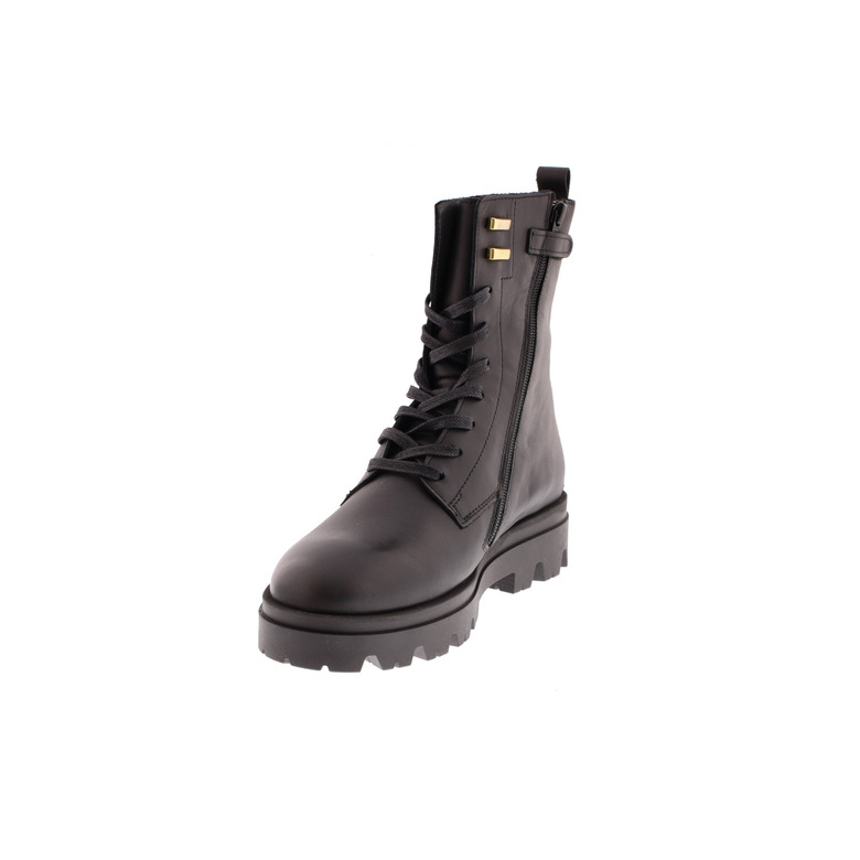 Hip high shoes black 3