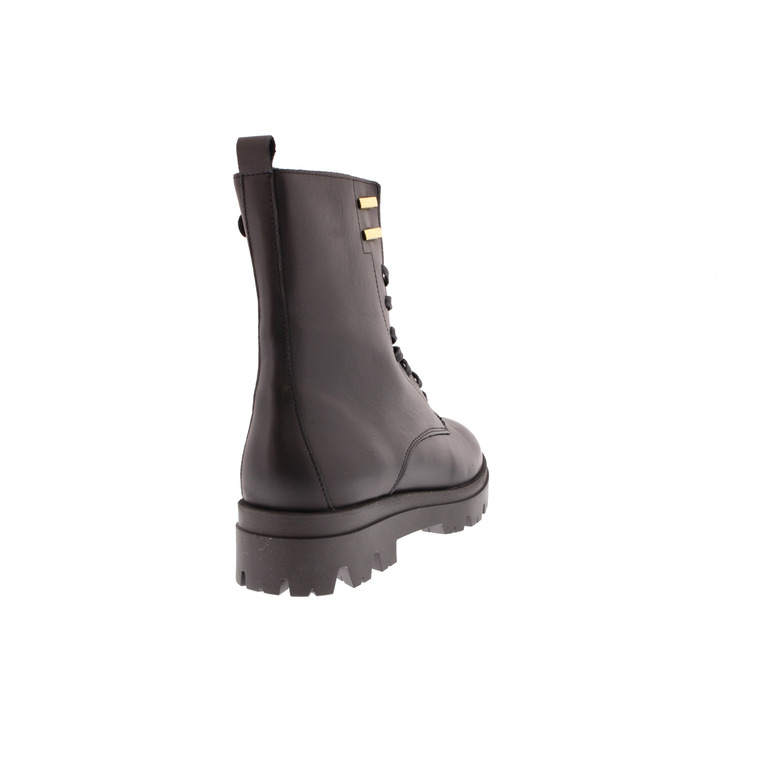 Hip high shoes black 4