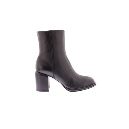Sam Reychler ankle boots black