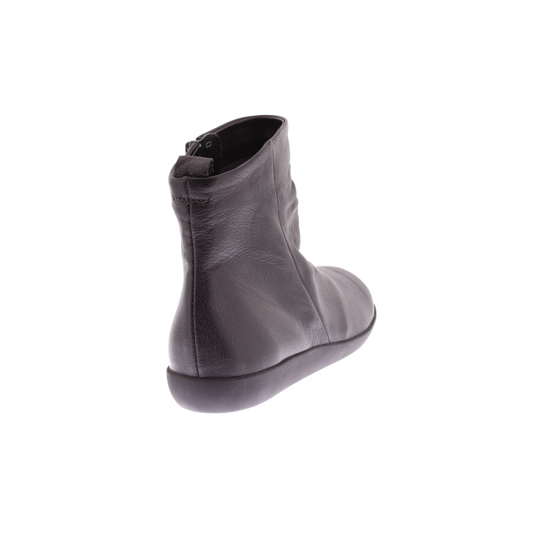Think! ankle boots black 4
