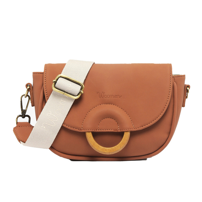 Woomen Vegan crossbody camel 1