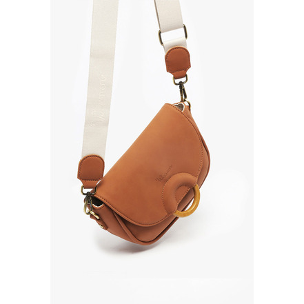 Woomen Vegan crossbody camel