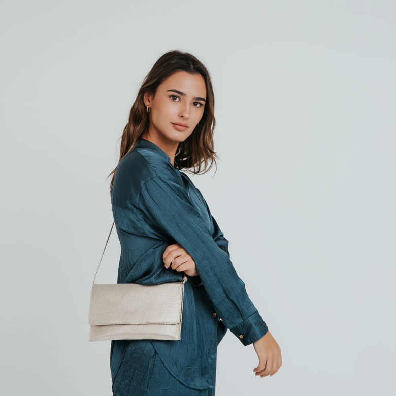 Ann Kurz clutch silber 3