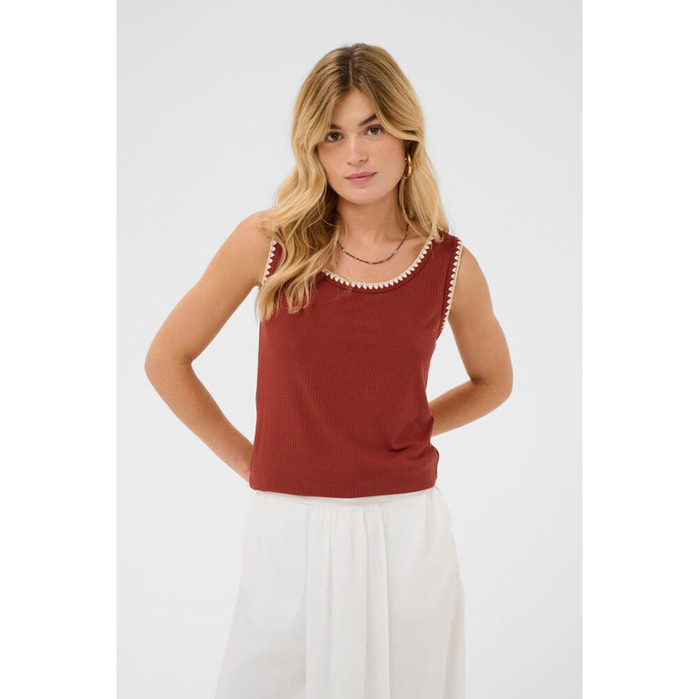 Cream top bordeaux 2