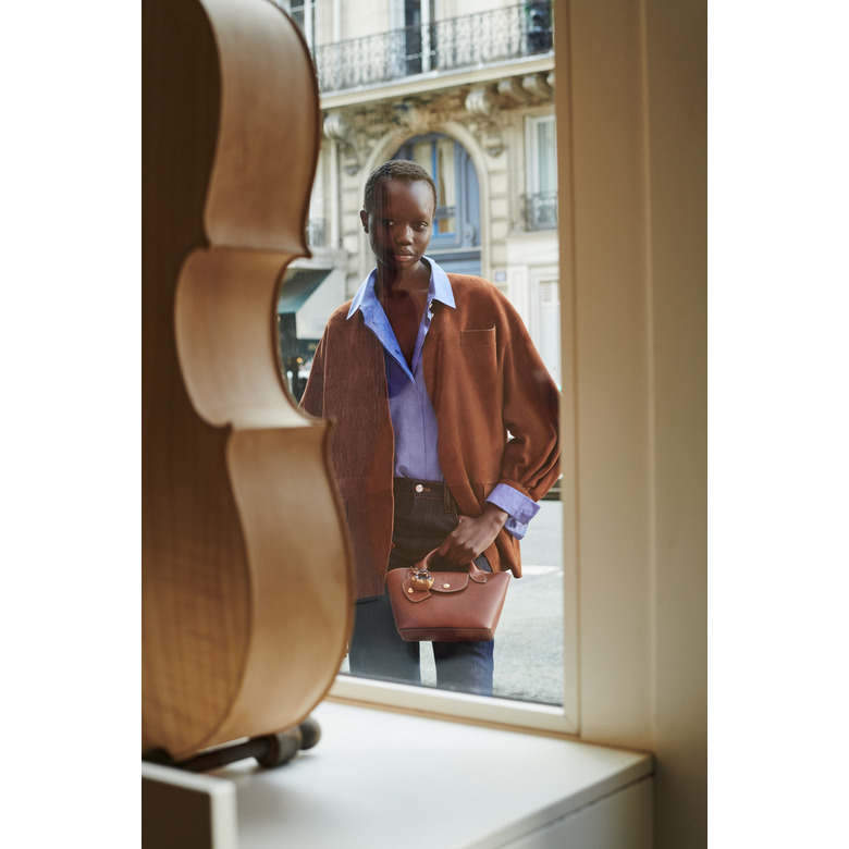 Longchamp bag charm cognac 2