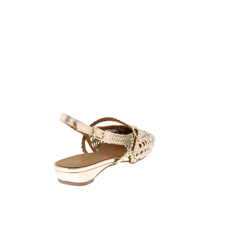 Pedro Miralles slingbacks or 4