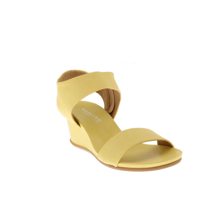 Weekend sandalen geel 2