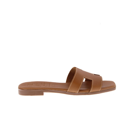 Oh My Sandals thong slippers camel