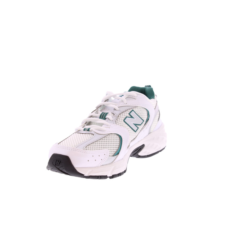 New Balance sneakers wit 3