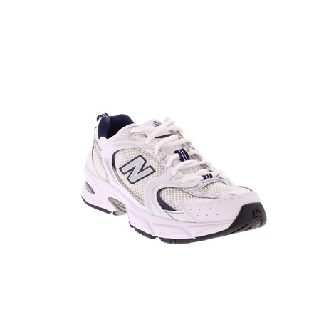 New Balance sneakers wit