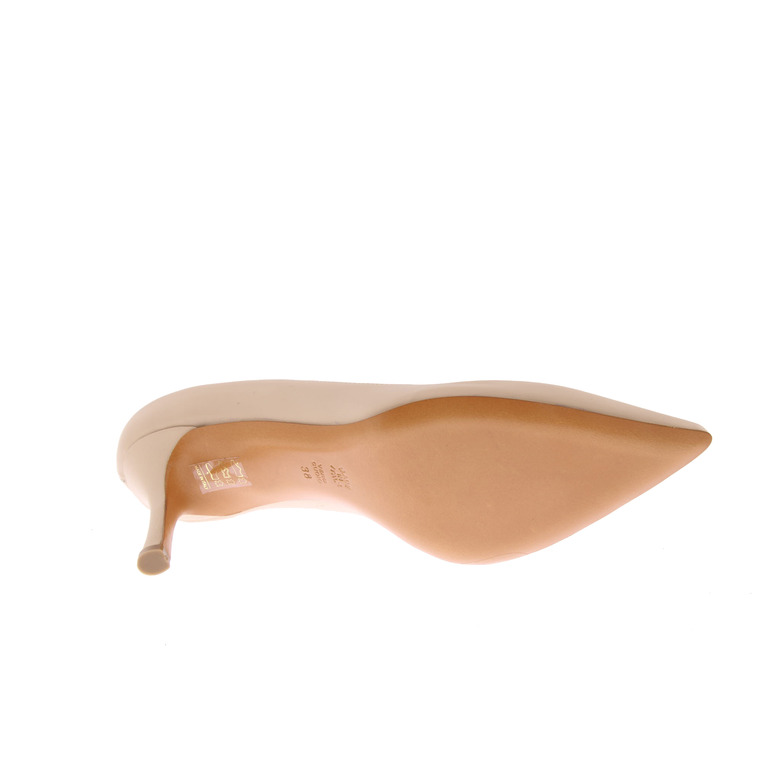 Enzo Di Martino pumps nude 5