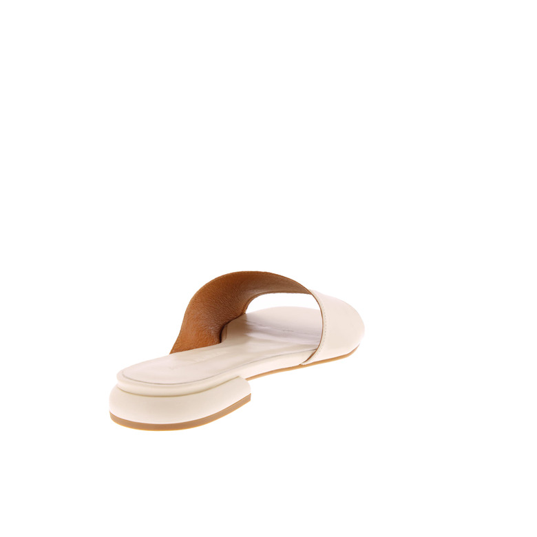 Angel Alarcon thong slippers ecru 4