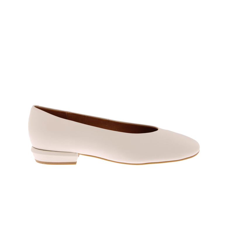 Angel Alarcon ballerinas ecru 1