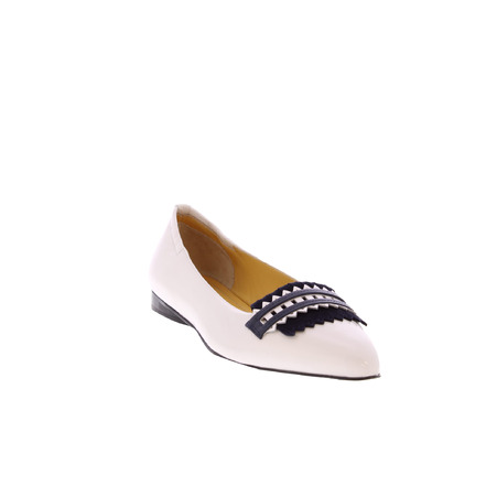 Truman's ballerina's wit