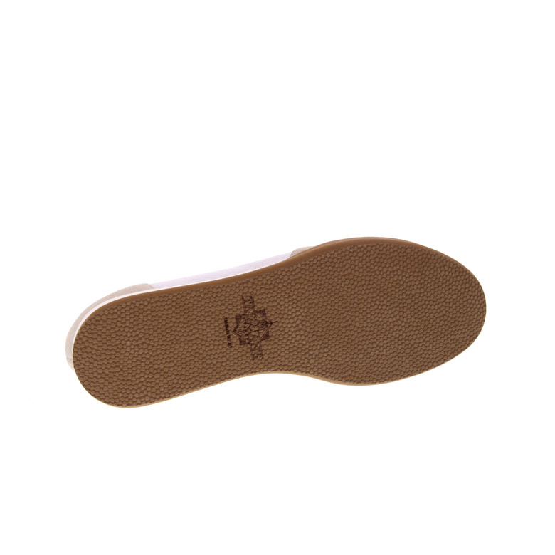 Truman's sneakers wit 5