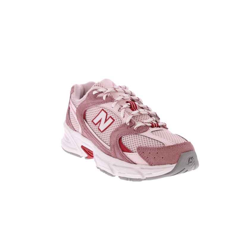 New Balance sneakers rose 2
