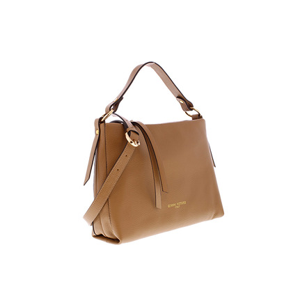 Carol J. schoudertas camel