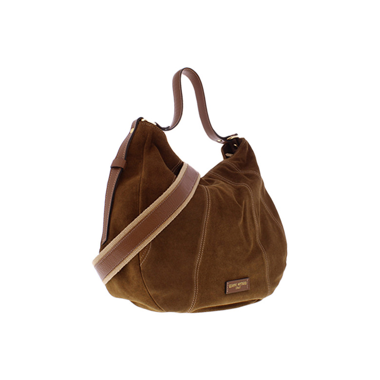 Carol J. schoudertas camel 2