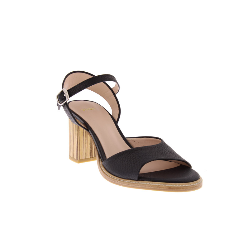 Zinda sandals black 2