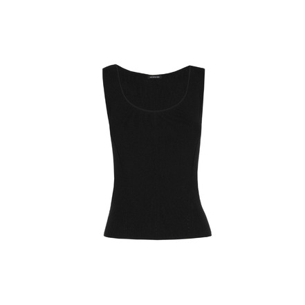 Caroline Biss top noir