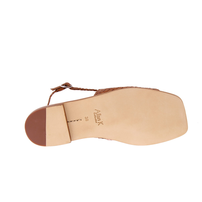 Allan K sandales camel 5