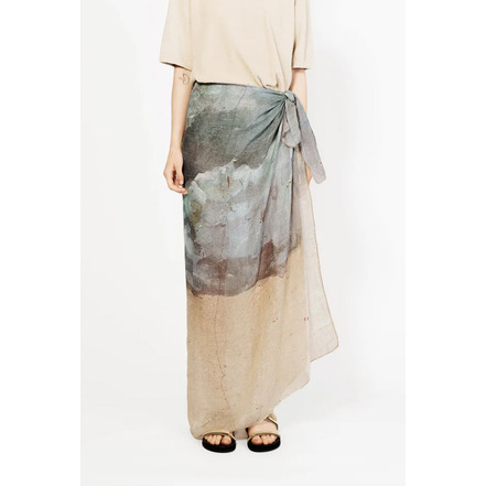 Talking Walls scarf lightbrown