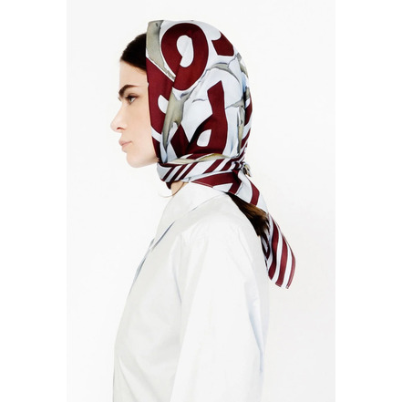 Talking Walls scarf red