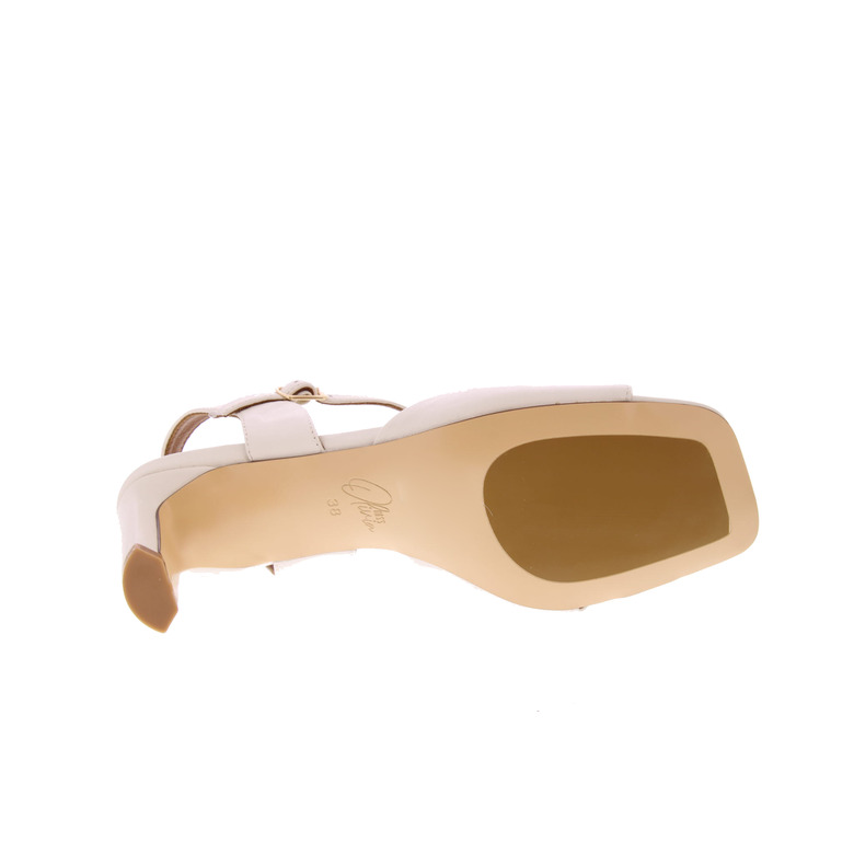 Miss Olivia sandalen ecru 5