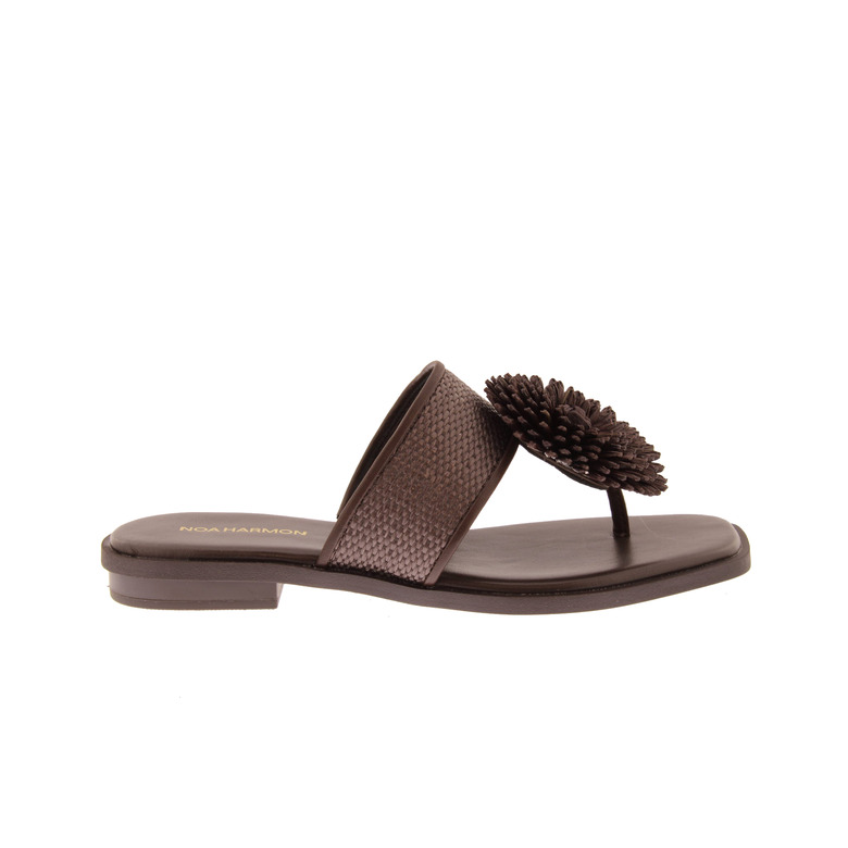 Noa Harmon thong slippers brown 1