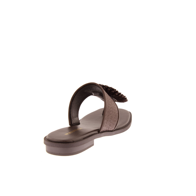 Noa Harmon thong slippers brown 4