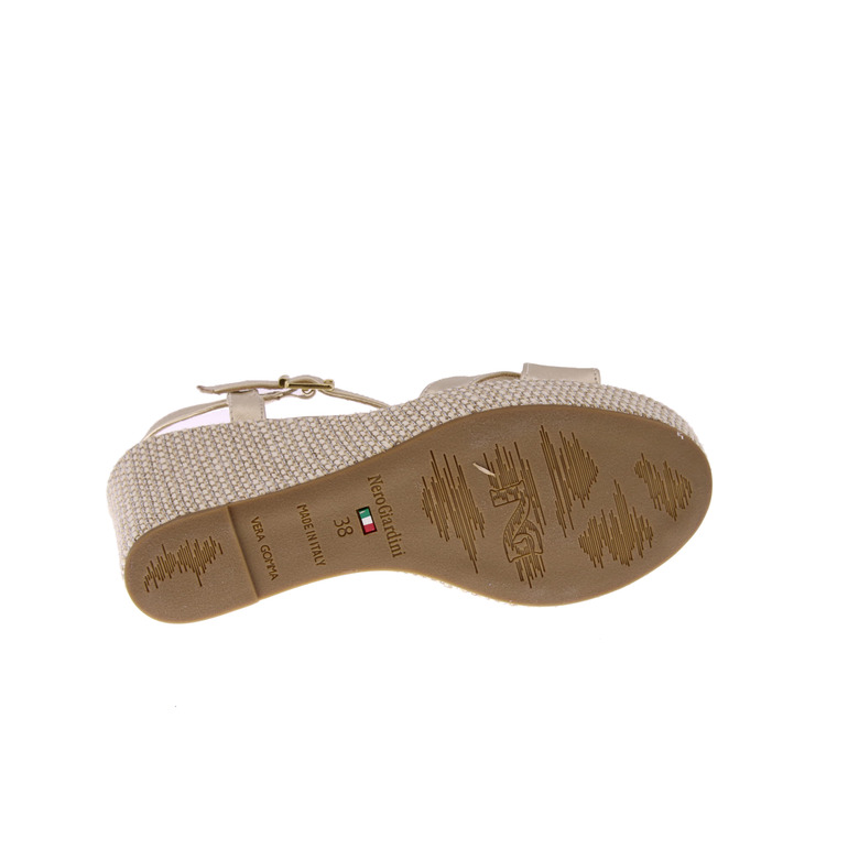 Nero Giardini sandals gold 5