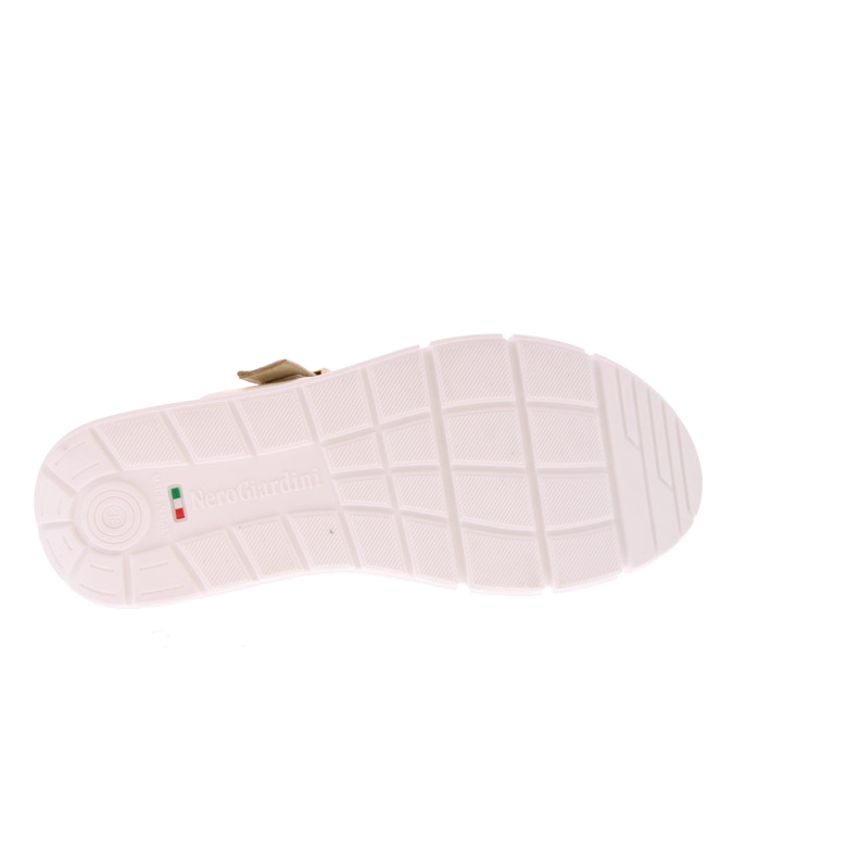 Nero Giardini sandals gold 5