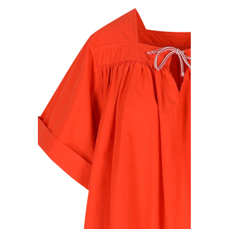 M& robe rouge 2
