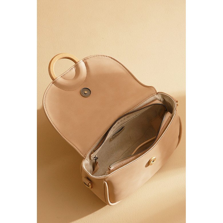 Woomen Vegan crossbody beige 2