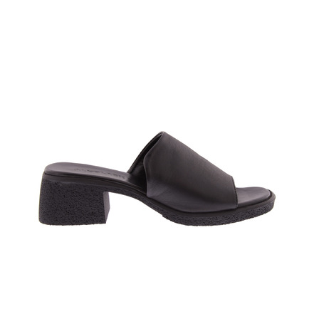 All Black thong slippers black