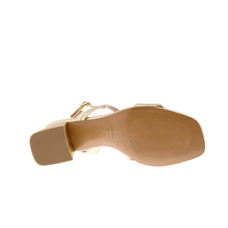 L' Amour sandales or 5