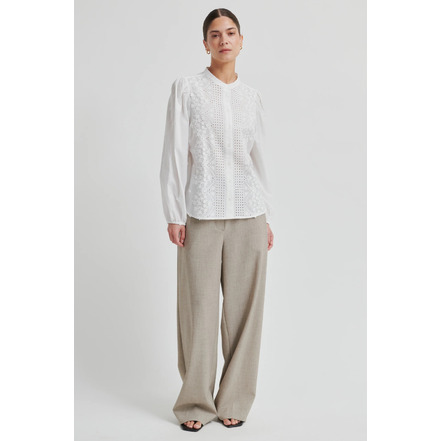 Second Female blouse white