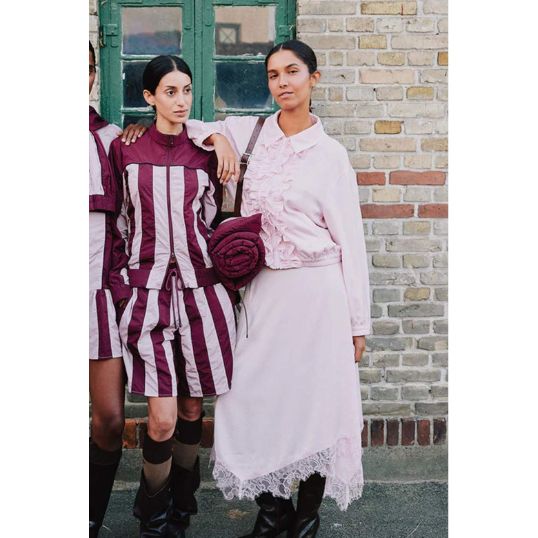 Baum Und Pferdgarten skirt pink 2