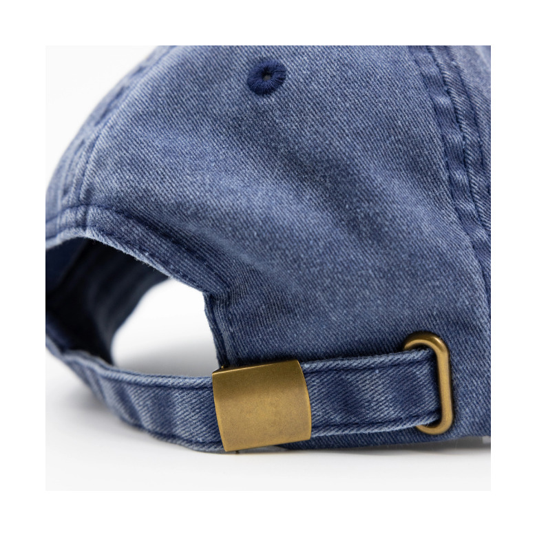 Nathalie Vleeschouwer pet blauw 2