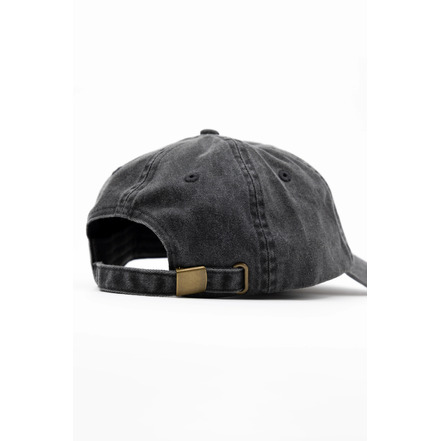 Nathalie Vleeschouwer pet grijs