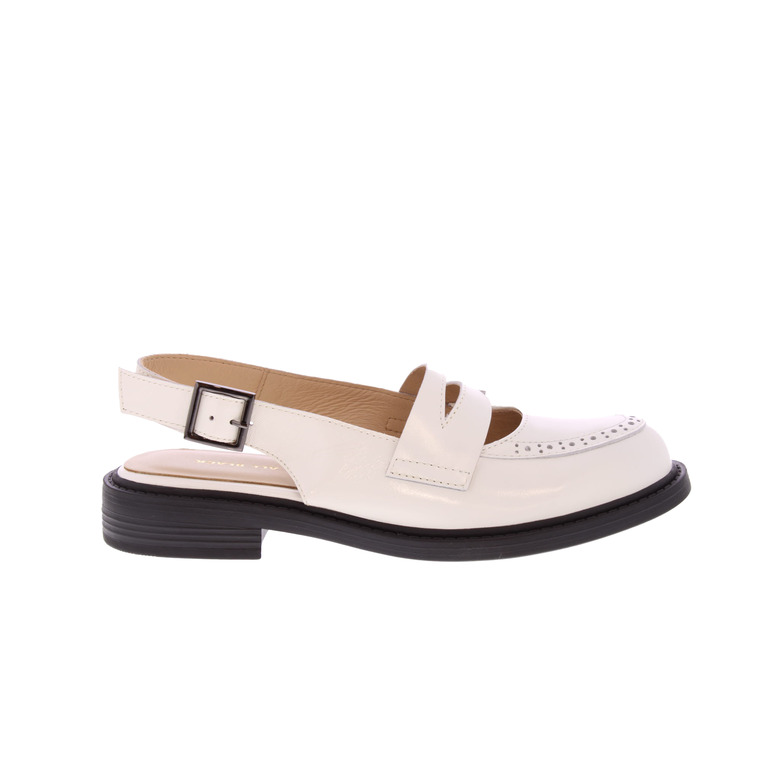 All Black slingbacks wit 1