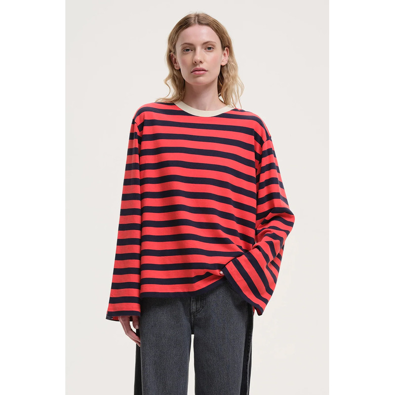 Our Sister t-shirt rood 2