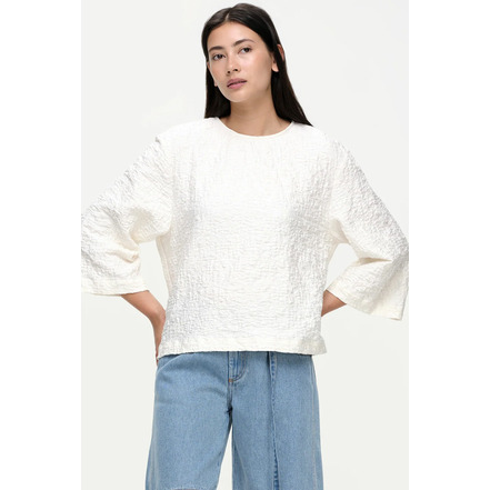 Our Sister t-shirt ecru