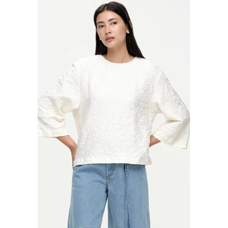 Our Sister t-shirt ecru 2