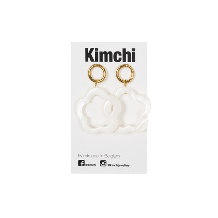 Kimchi oorbellen wit