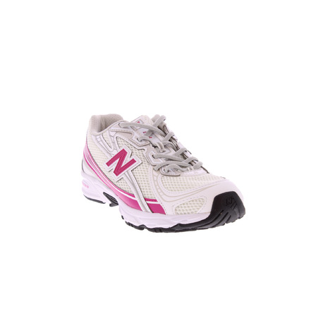 New Balance sneakers wit