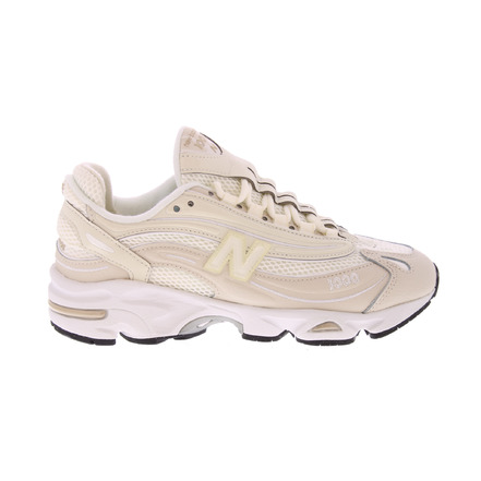 New Balance sneakers lightbrown