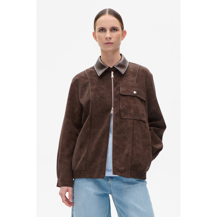 Baum Und Pferdgarten vest brown