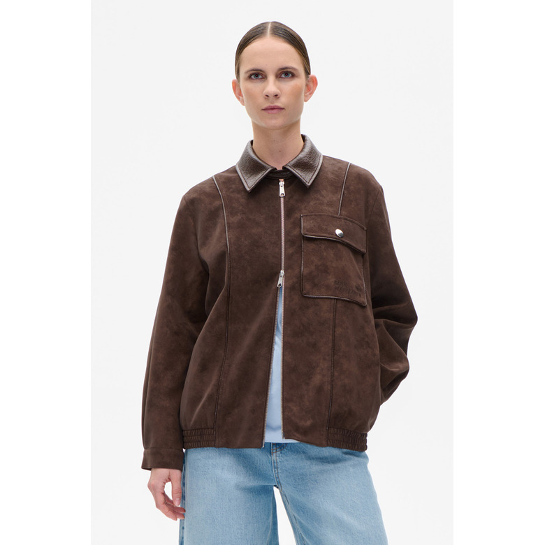 Baum Und Pferdgarten vest brown 2