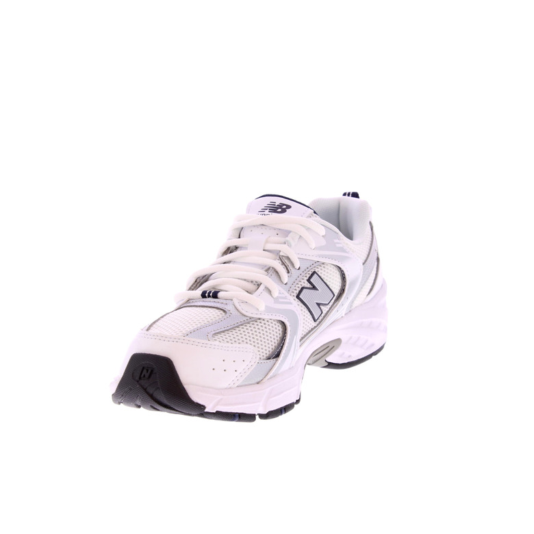 New Balance sneakers wit 3